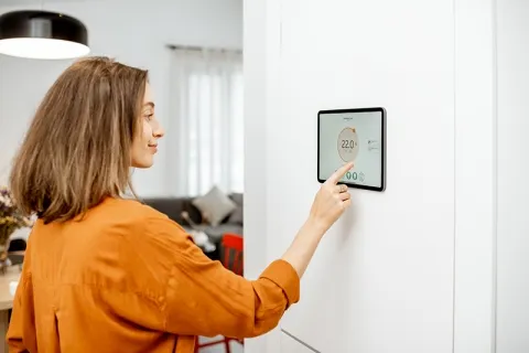Domotique : comment bien choisir son équipement connecté ?
